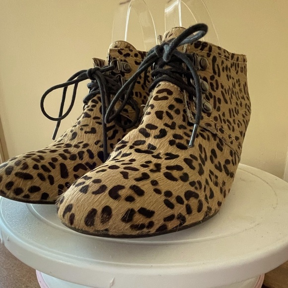 Kate & Mel Horsehair Leopard Print Hidden Wedge Booties 8 - Picture 3 of 9